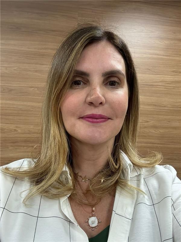 Dra. Dailiane Luzia Margoto Nascimento